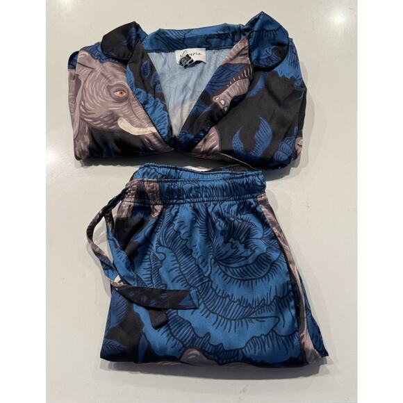 Averie Other - Averie Women’s Size XL Blue Floral Elephant Print Pajama Set Shirt Pants Artsy